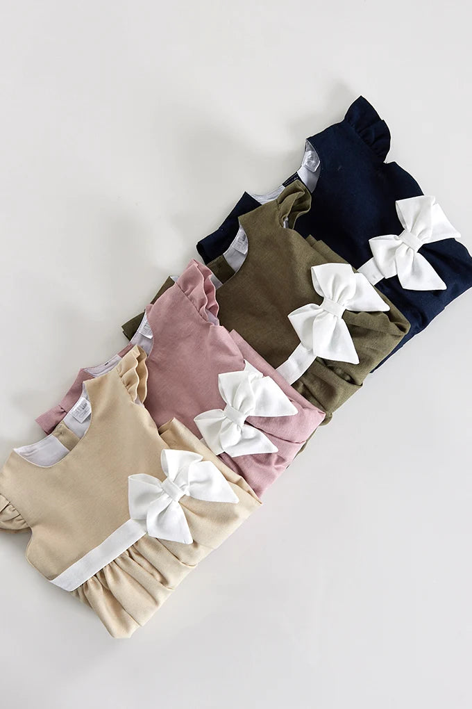 Vestido bebé linho com laço menina